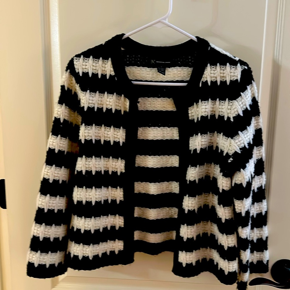 INC black and white sweater. Front enclosure Alpaca/ wool / and Arcylic blend